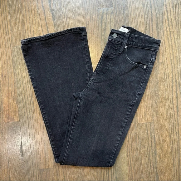 Madewell The Perfect Vintage Flare Jean in Sherborn Wash - Picture 3 of 12